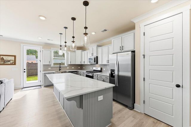 1310 Homecoming Boulevard, Ravenel, SC 29470