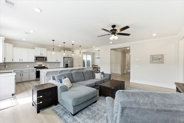 1310 Homecoming Boulevard, Ravenel, SC 29470