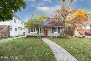 1316 Lyons Avenue, Royal Oak, MI 48073