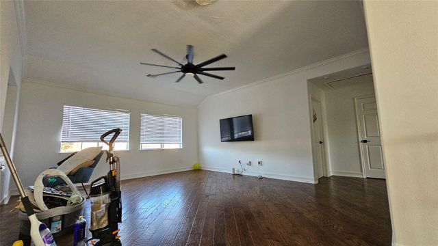 10201 Forest Spring Lane, Pearland, TX 77584