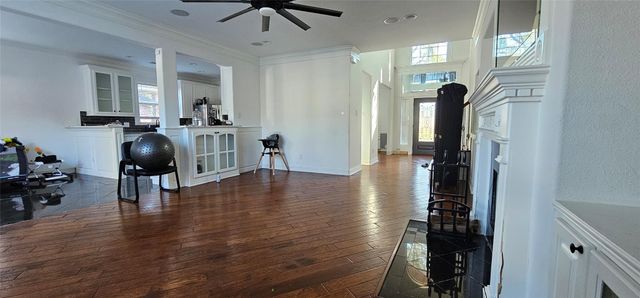 10201 Forest Spring Lane, Pearland, TX 77584