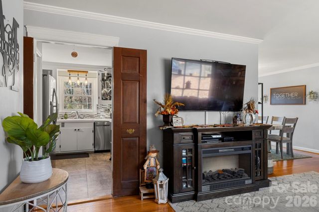 912 Parkwood Road, Shelby, NC 28150