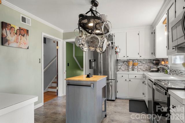 912 Parkwood Road, Shelby, NC 28150