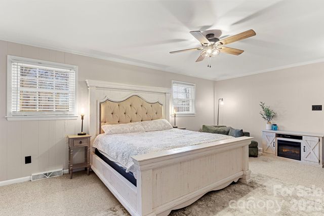 912 Parkwood Road, Shelby, NC 28150