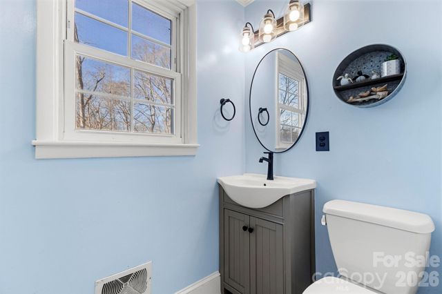912 Parkwood Road, Shelby, NC 28150