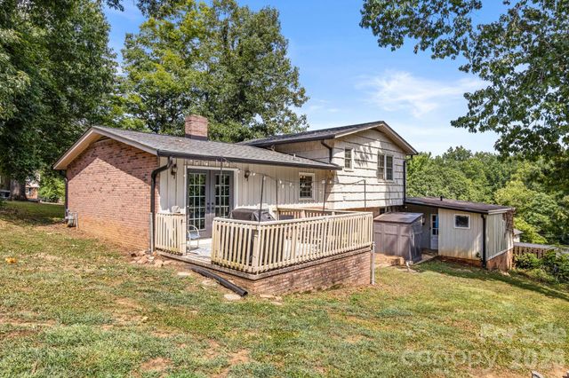 912 Parkwood Road, Shelby, NC 28150