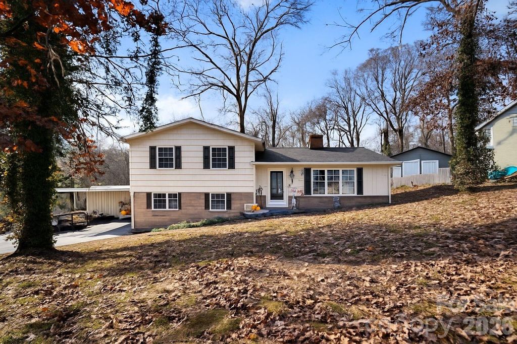 912 Parkwood Road, Shelby, NC 28150