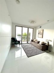 2651 NE 212th Terr 202, Aventura, FL 33180