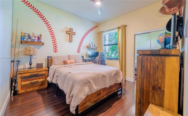 13372 SW 40th St, Davie, FL 33330