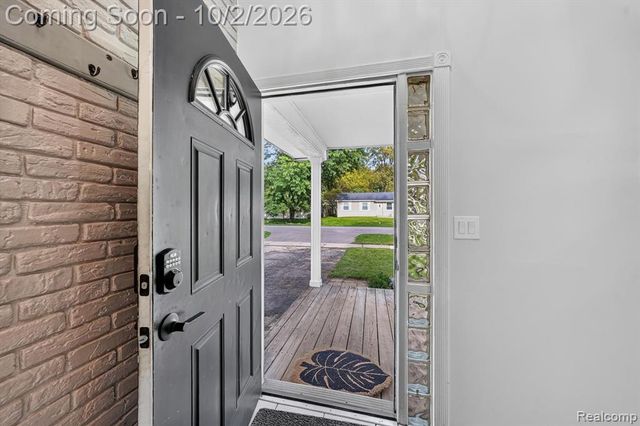 917 N East Street, Fenton, MI 48430