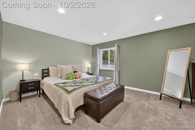 917 N East Street, Fenton, MI 48430