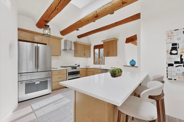 600 Vista De La Ciudad, Santa Fe, NM 87501