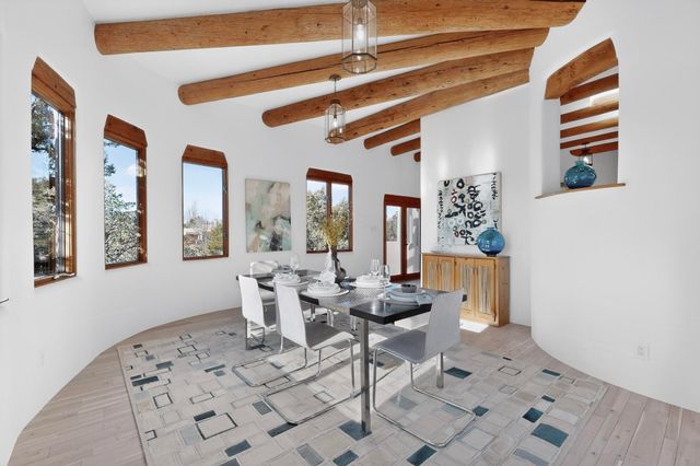 600 Vista De La Ciudad, Santa Fe, NM 87501