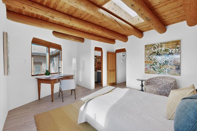 600 Vista De La Ciudad, Santa Fe, NM 87501