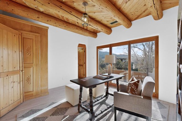 600 Vista De La Ciudad, Santa Fe, NM 87501