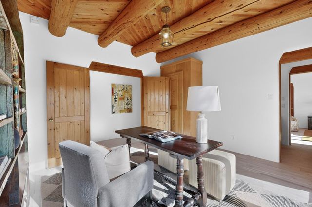 600 Vista De La Ciudad, Santa Fe, NM 87501