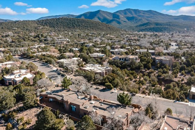 600 Vista De La Ciudad, Santa Fe, NM 87501