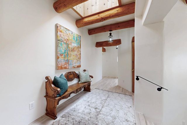 600 Vista De La Ciudad, Santa Fe, NM 87501