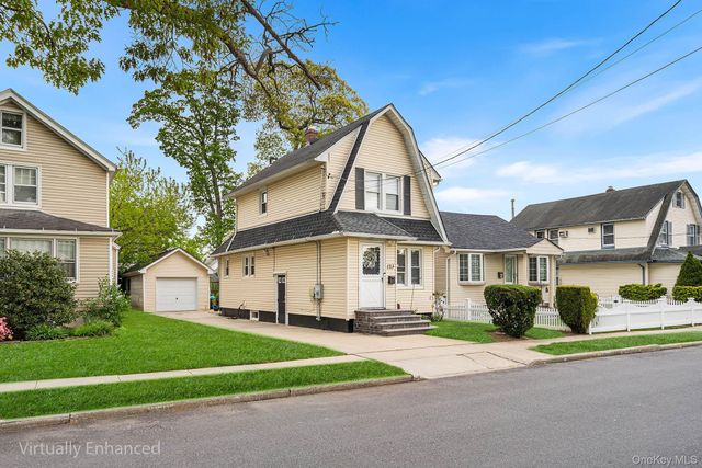 123 East Avenue, Valley Stream, NY 11580