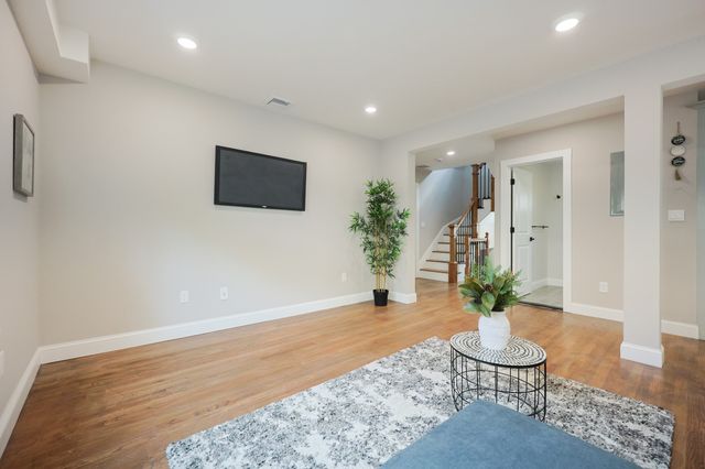 11 Watson St 2, Somerville, MA 02144