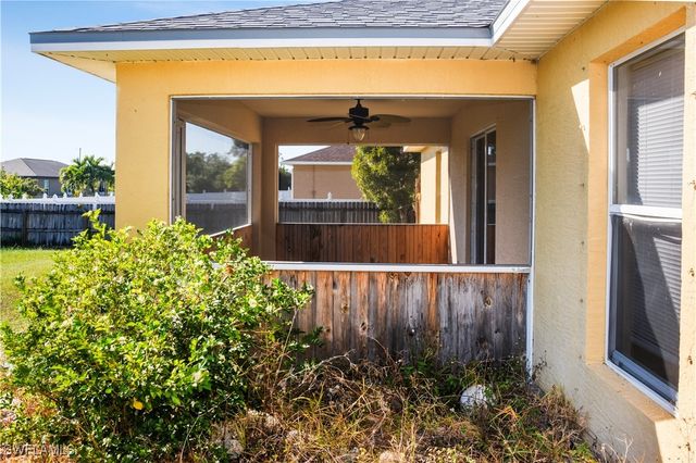 210 Mossrosse ST, Fort Myers, FL 33913