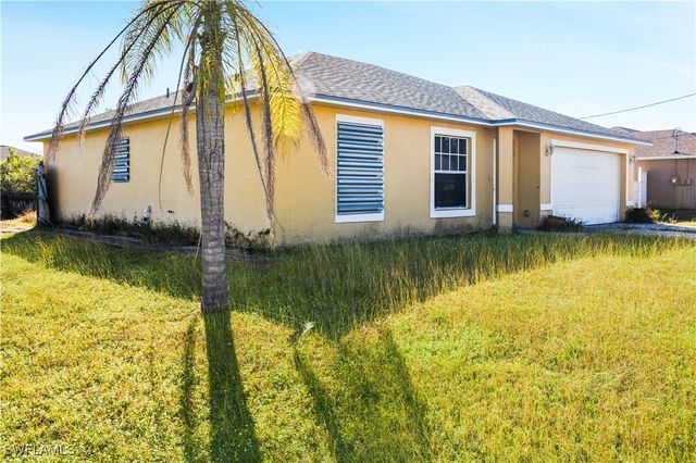 210 Mossrosse ST, Fort Myers, FL 33913