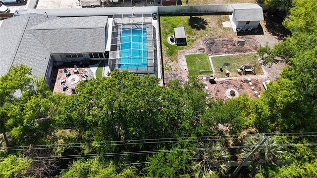 7012 CENTER CREEK DRIVE, Tampa, FL 33615