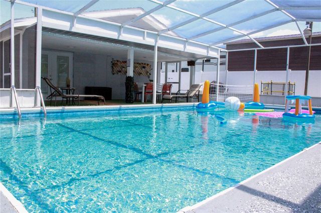 7012 CENTER CREEK DRIVE, Tampa, FL 33615