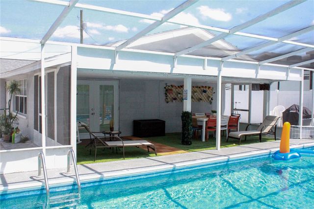 7012 CENTER CREEK DRIVE, Tampa, FL 33615