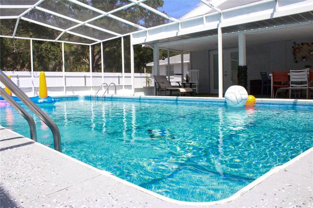 7012 CENTER CREEK DRIVE, Tampa, FL 33615