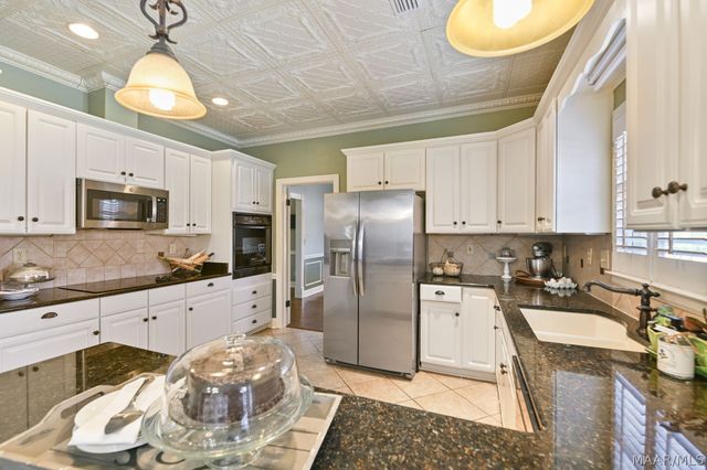 416 Towne Lake Drive, Montgomery, AL 36117