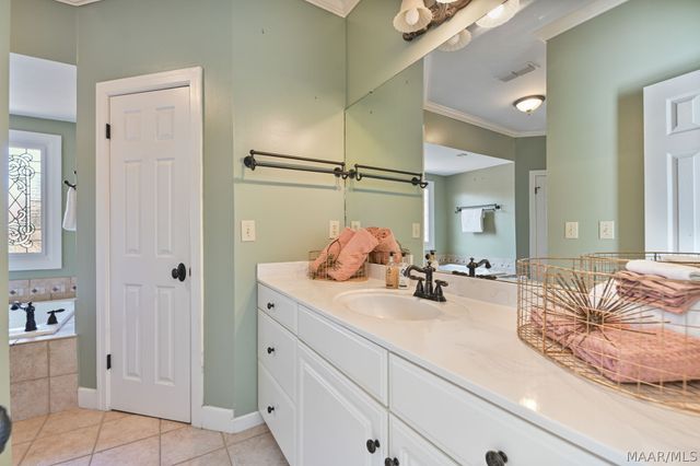 416 Towne Lake Drive, Montgomery, AL 36117