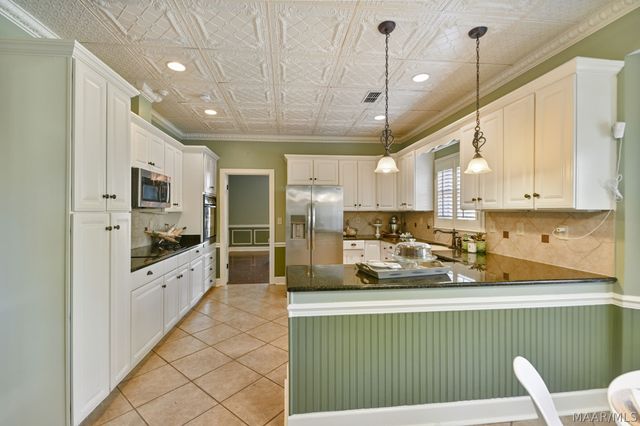 416 Towne Lake Drive, Montgomery, AL 36117