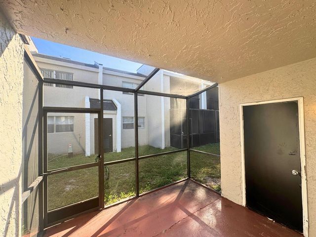 4423 Treehouse Lane 21c, Tamarac, FL 33319