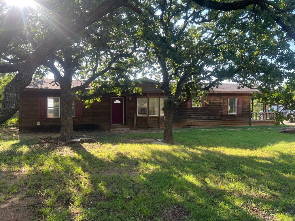 400 Watkins Trail, Weatherford, TX 76088