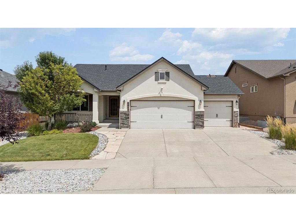 6840 Mustang Rim Dr, Colorado Springs, CO 80923