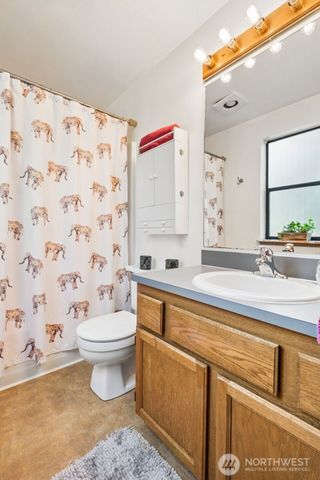 32104 SE Retreat Kanasket Road, Ravensdale, WA 98051