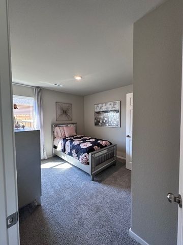 3258 S Bayou Alley, Fayetteville, AR 72701