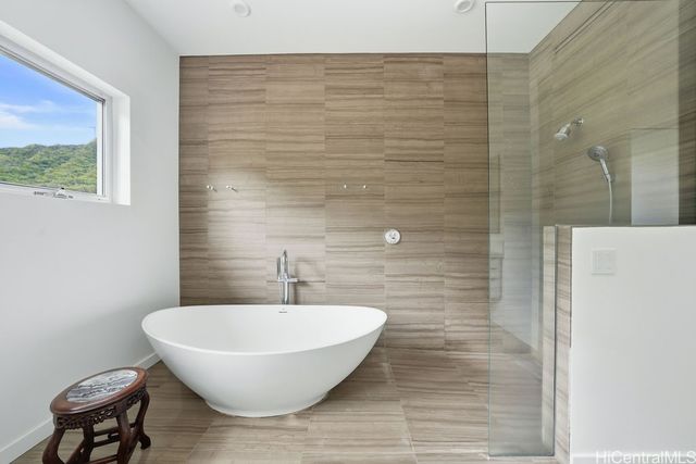 4000 Old Pali Road, Honolulu, HI 96817