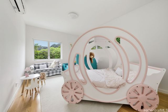 4000 Old Pali Road, Honolulu, HI 96817