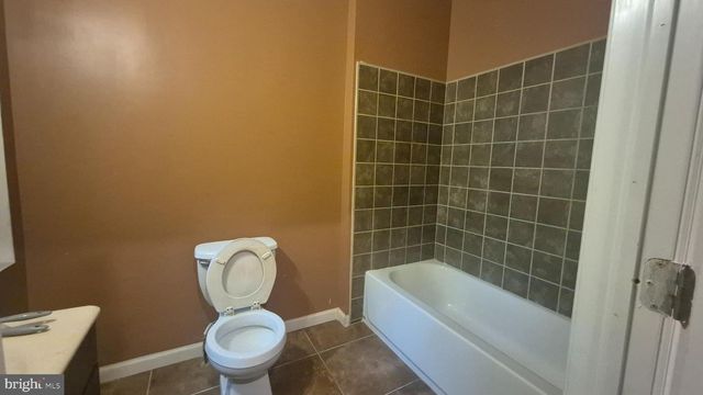 4033 POPLAR ST, Philadelphia, PA 19104