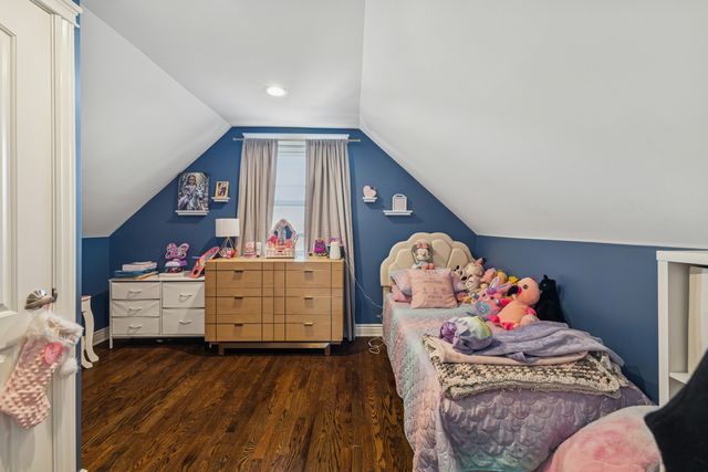 5241 S Melvina Avenue, Chicago, IL 60638