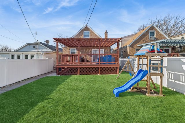 5241 S Melvina Avenue, Chicago, IL 60638