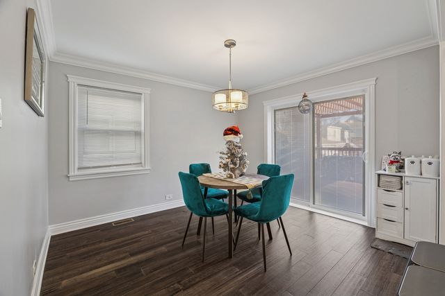 5241 S Melvina Avenue, Chicago, IL 60638