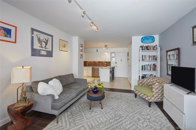 2621 Palisade Avenue 10E, Bronx, NY 10463