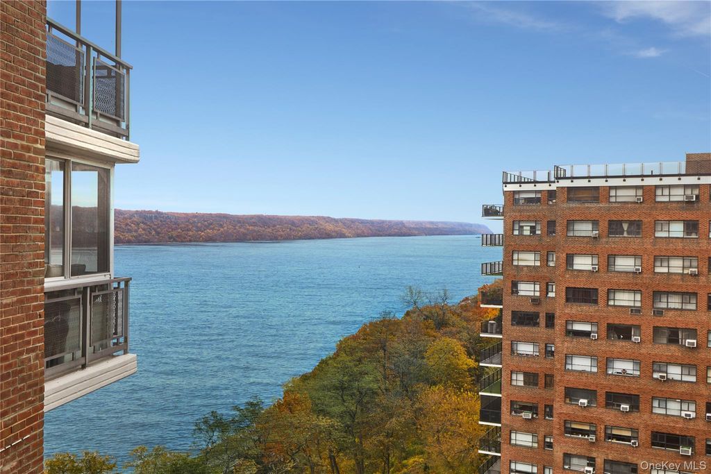 2621 Palisade Avenue 10E, Bronx, NY 10463