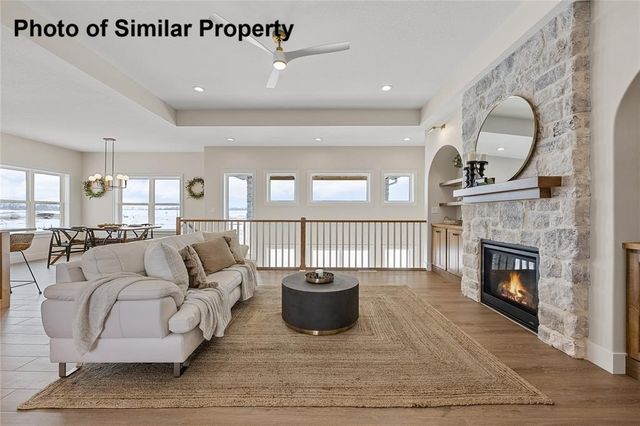 970 17th Ave SW, Mt Vernon, IA 52314