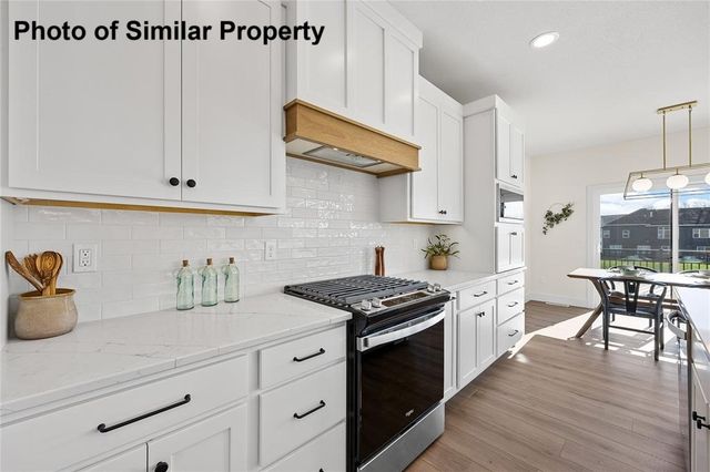 970 17th Ave SW, Mt Vernon, IA 52314