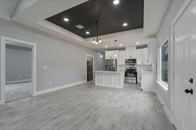 15090 Austin Road, Willis, TX 77378