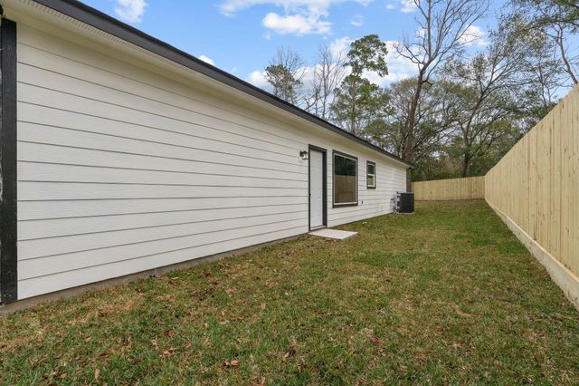 15090 Austin Road, Willis, TX 77378